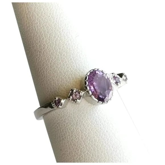 Sterling Silver Amethyst Ring Size 7 Vintage Inspired - Picture 1 of 5